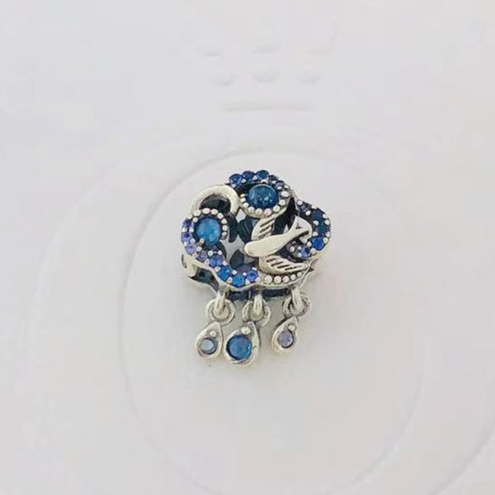 Pandora Time to Fly, Let Your Dreams Be Your Wings Swallow and Murano Charm Trio